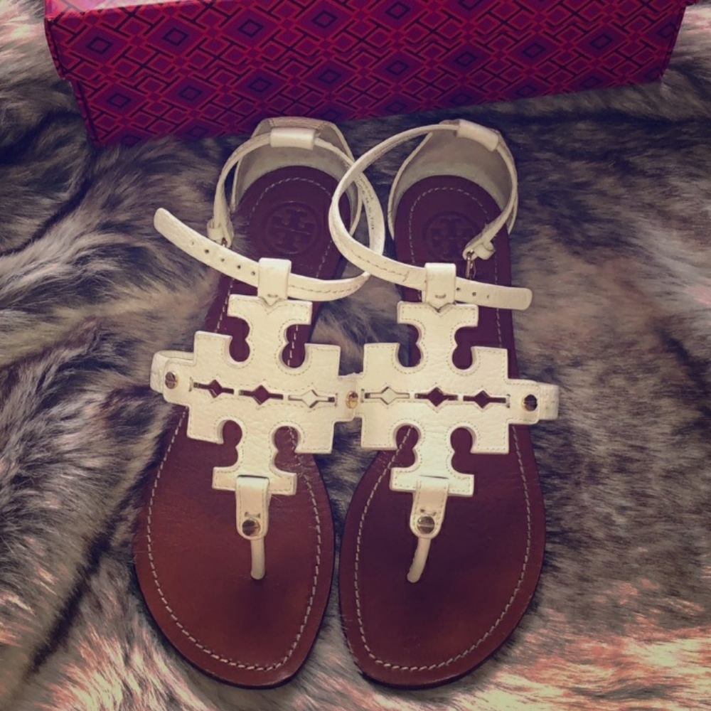 Tory Burch Phoebe Leather Thong Sandals